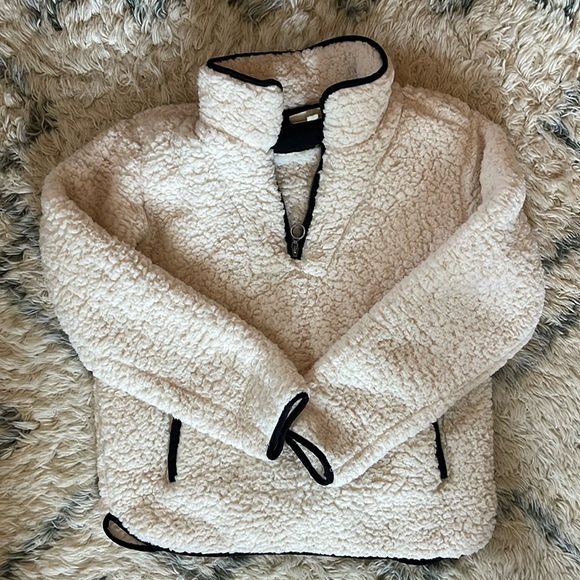 Thread & Supply Sherpa Quarter Zip Fleece Pullover - Picture 1 of 5